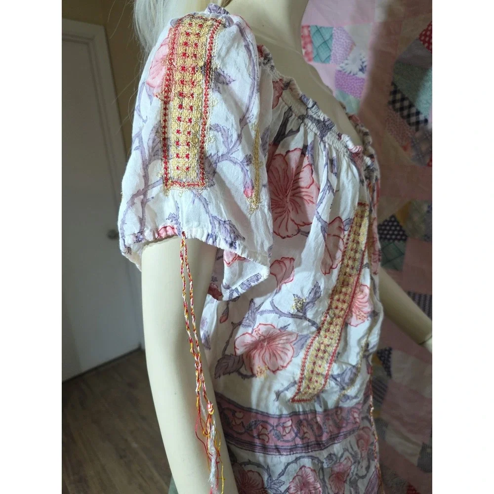 Bell by Alicia Bell Red Gold Stitching Detail Tassels‎ Tunic Top Size Small